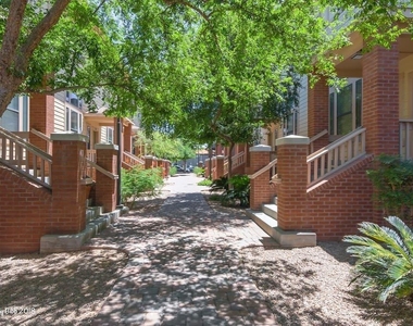 752 S Beck Avenue - Photo Thumbnail 24