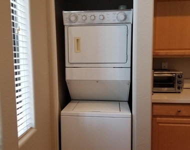 752 S Beck Avenue - Photo Thumbnail 21