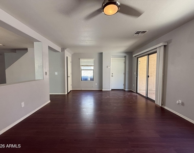 21122 E Stonecrest Drive - Photo Thumbnail 10