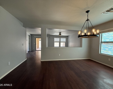 21122 E Stonecrest Drive - Photo Thumbnail 7