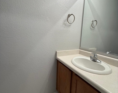 21122 E Stonecrest Drive - Photo Thumbnail 22