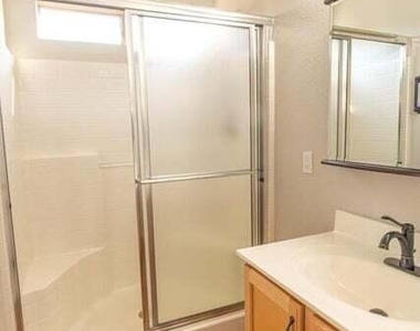 16291 N 138th Avenue - Photo Thumbnail 25