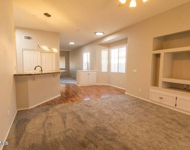 16291 N 138th Avenue - Photo Thumbnail 8