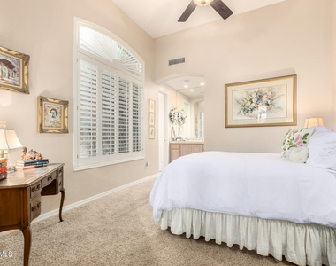 10602 E Blanche Drive - Photo Thumbnail 20