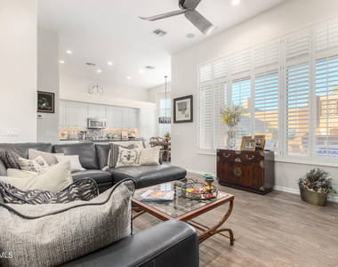 10602 E Blanche Drive - Photo Thumbnail 7