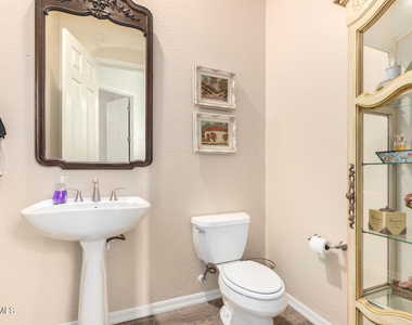 10602 E Blanche Drive - Photo Thumbnail 14