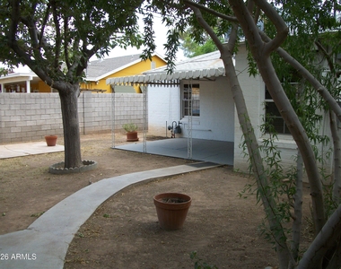 550 W Cambridge Avenue - Photo Thumbnail 18