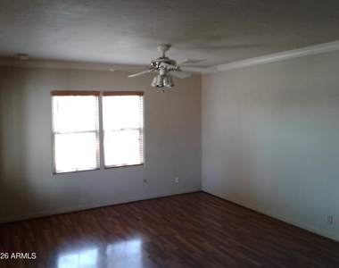 550 W Cambridge Avenue - Photo Thumbnail 15