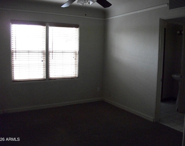 550 W Cambridge Avenue - Photo Thumbnail 13