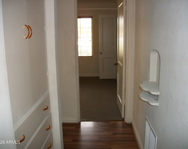 550 W Cambridge Avenue - Photo Thumbnail 5