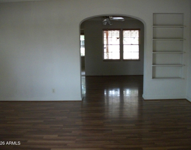 550 W Cambridge Avenue - Photo Thumbnail 10