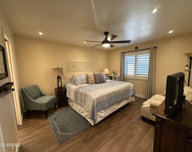 4328 E Capri Avenue - Photo Thumbnail 30