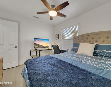 14576 N 90th Drive - Photo Thumbnail 21