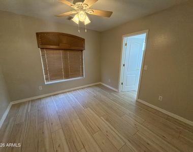 24763 W Jones Avenue - Photo Thumbnail 14
