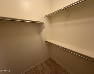 24763 W Jones Avenue - Photo Thumbnail 16