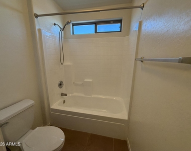 24763 W Jones Avenue - Photo Thumbnail 13
