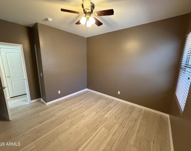 24763 W Jones Avenue - Photo Thumbnail 10