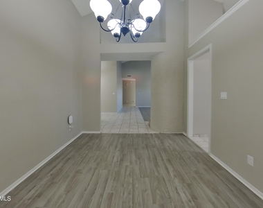 7127 W Mcrae Way - Photo Thumbnail 4