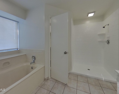 7127 W Mcrae Way - Photo Thumbnail 10