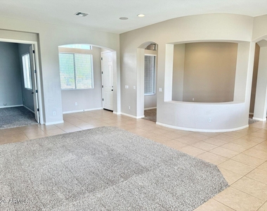 33007 N 23rd Avenue - Photo Thumbnail 8