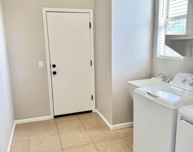 33007 N 23rd Avenue - Photo Thumbnail 46