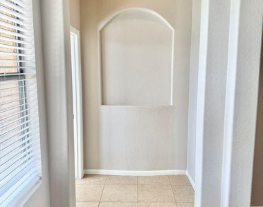 33007 N 23rd Avenue - Photo Thumbnail 26