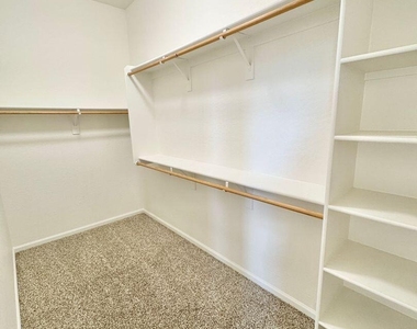 33007 N 23rd Avenue - Photo Thumbnail 34
