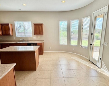 33007 N 23rd Avenue - Photo Thumbnail 18