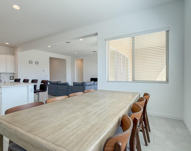 2041 W Sierra Sunset Trail - Photo Thumbnail 13