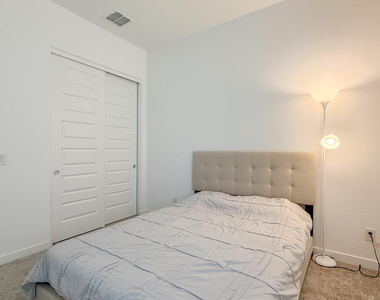 2041 W Sierra Sunset Trail - Photo Thumbnail 22