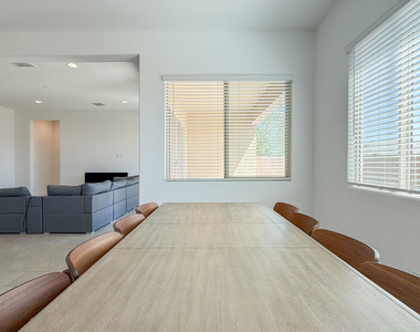 2041 W Sierra Sunset Trail - Photo Thumbnail 14