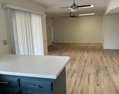 10933 W Tropicana Circle - Photo Thumbnail 9