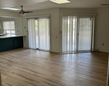 10933 W Tropicana Circle - Photo Thumbnail 10