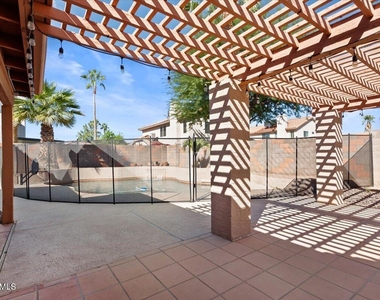 5744 E Estrid Avenue - Photo Thumbnail 23
