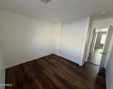 13825 W Ironwood Street - Photo Thumbnail 9