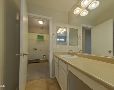 10041 W Williams Street - Photo Thumbnail 11