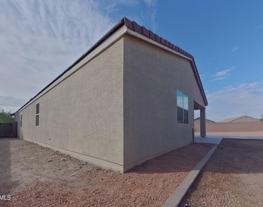 2422 S 236th Drive - Photo Thumbnail 16