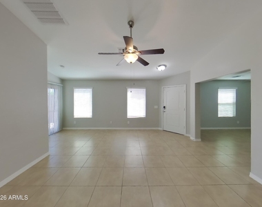 40260 W Hopper Drive - Photo Thumbnail 1