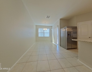 30907 W Amelia Avenue - Photo Thumbnail 4