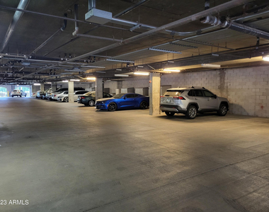 914 E Osborn Road - Photo Thumbnail 21