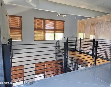 914 E Osborn Road - Photo Thumbnail 25