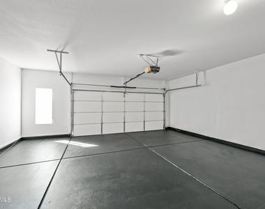 2463 N 138th Avenue - Photo Thumbnail 24