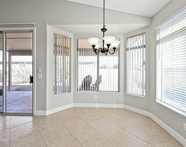 2463 N 138th Avenue - Photo Thumbnail 11
