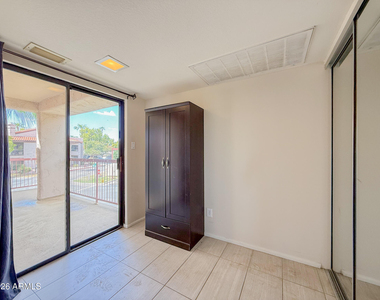 9345 N 92nd Street - Photo Thumbnail 8