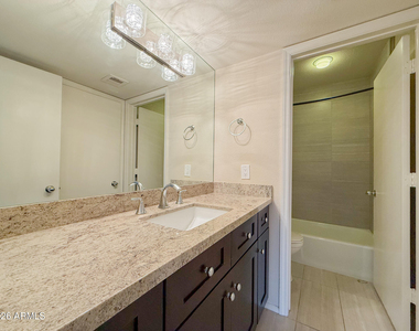 9345 N 92nd Street - Photo Thumbnail 18