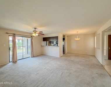 9345 N 92nd Street - Photo Thumbnail 2