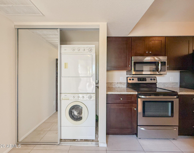 9345 N 92nd Street - Photo Thumbnail 19