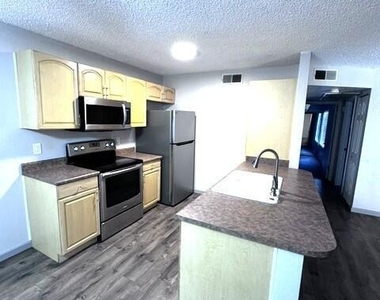 5236 W Peoria Avenue - Photo Thumbnail 3