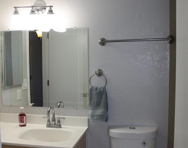 5236 W Peoria Avenue - Photo Thumbnail 12