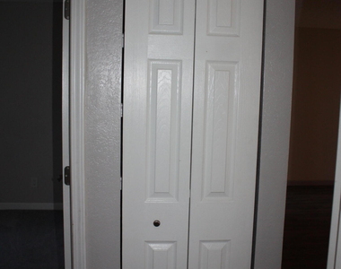 5236 W Peoria Avenue - Photo Thumbnail 17